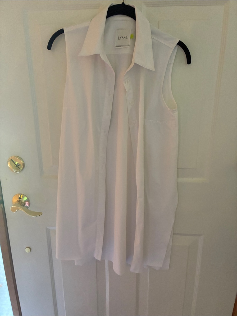 Lysse White Sleeveless Button-Down Tunic Blouse